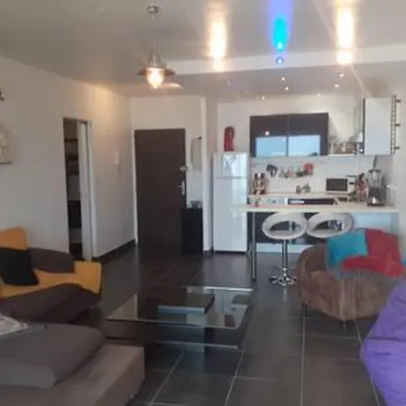 Apartment With Terrace And Parking In